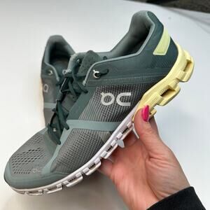 On Cloud Cloudflow Sea Limelight Sneakers